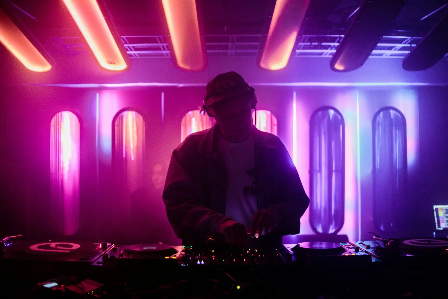 DJ-les voor leerlingen uit Sassenheim bij House of Music Katwijk